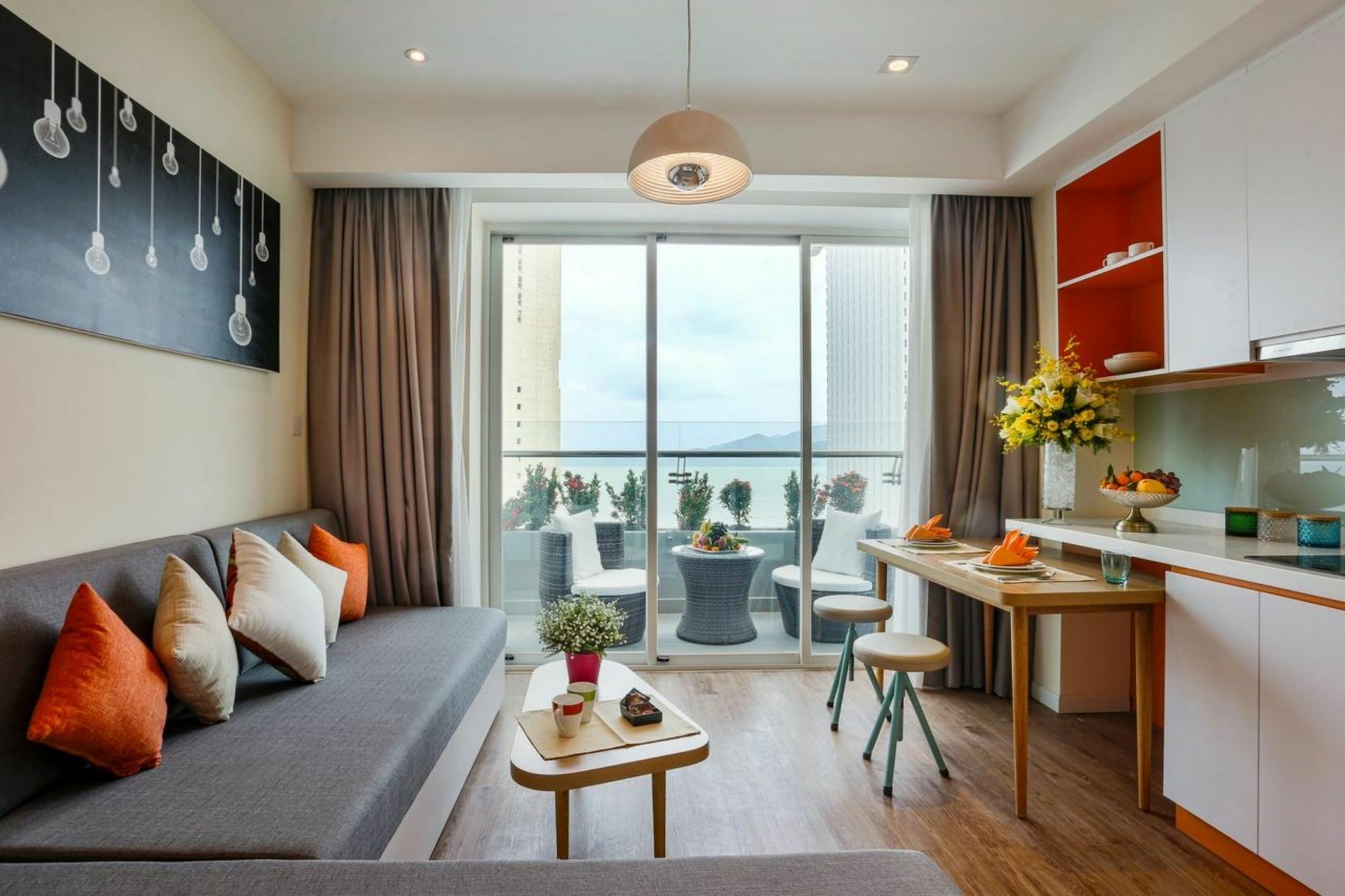 Parama Apartments Balcony Beachfront Nha Trang Bagian luar foto