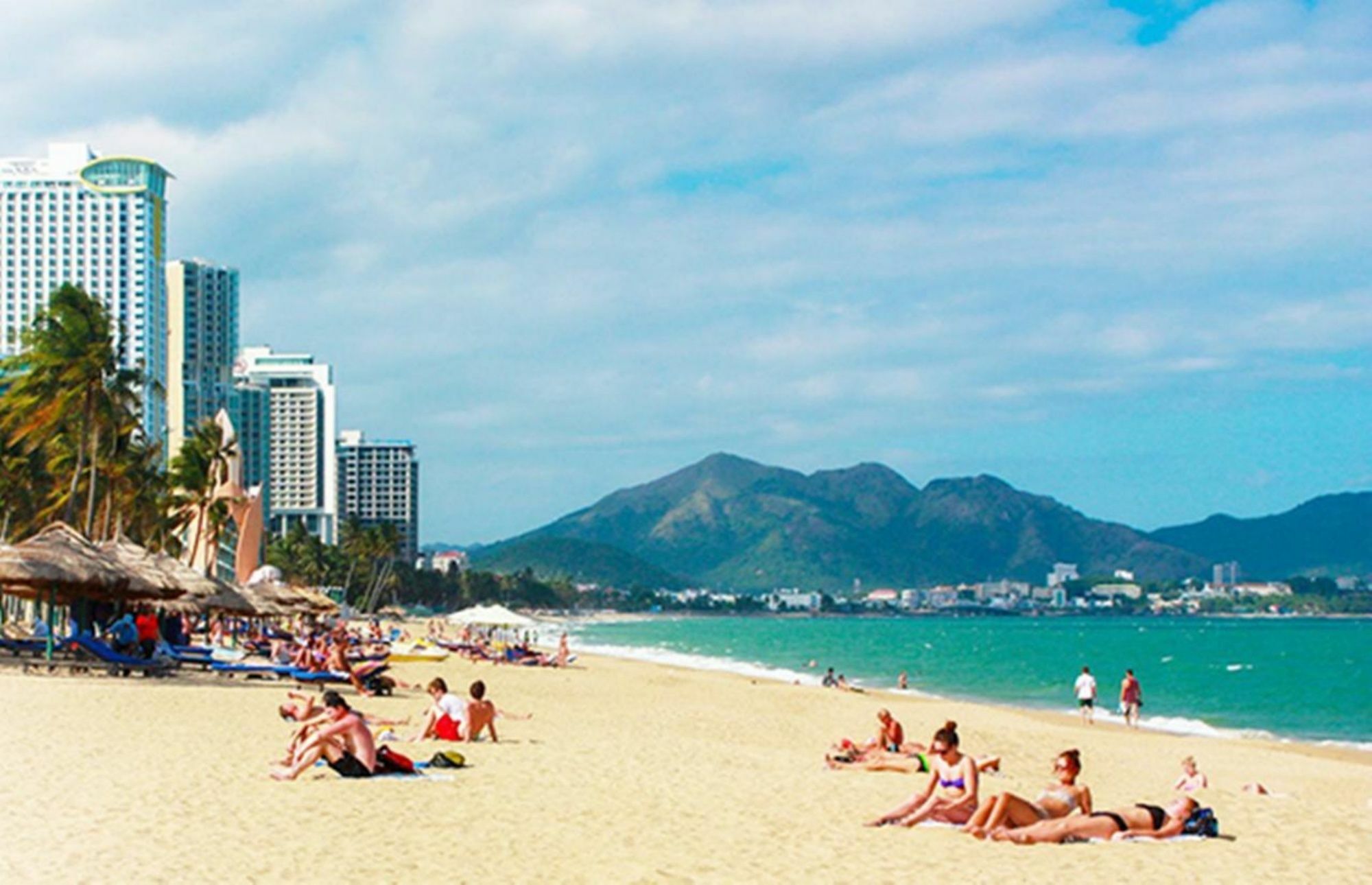 Parama Apartments Balcony Beachfront Nha Trang Bagian luar foto