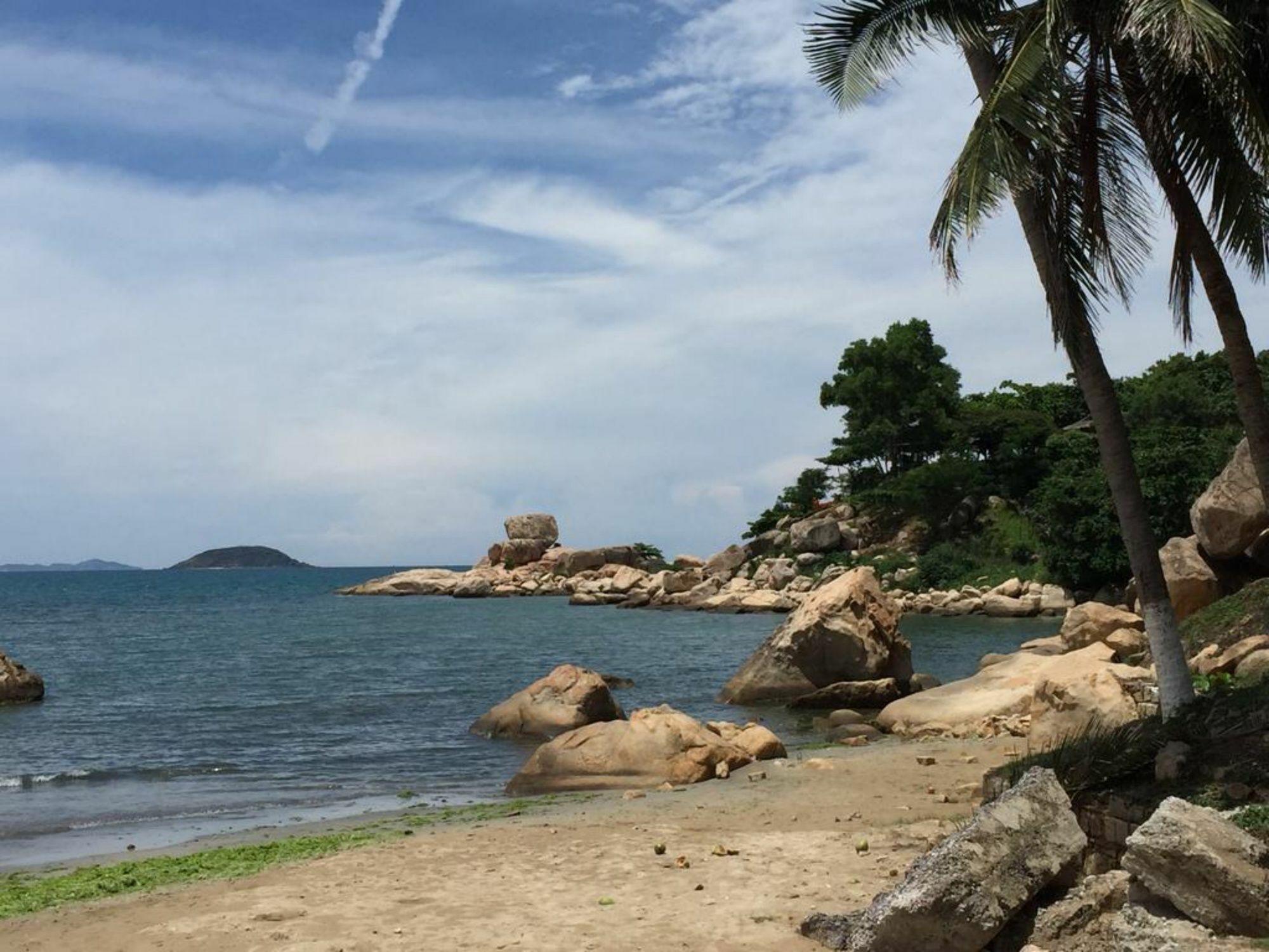 Parama Apartments Balcony Beachfront Nha Trang Bagian luar foto
